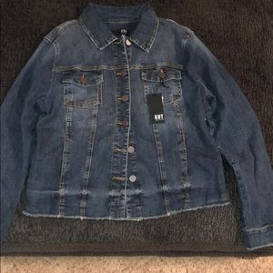 NWT Kut from the Kloth Arielle Denim Jacket